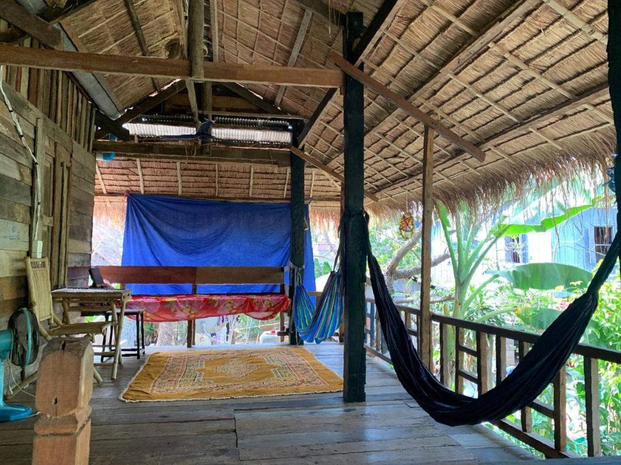 Family Batcave Homestay Μπατταμπάνγκ Εξωτερικό φωτογραφία