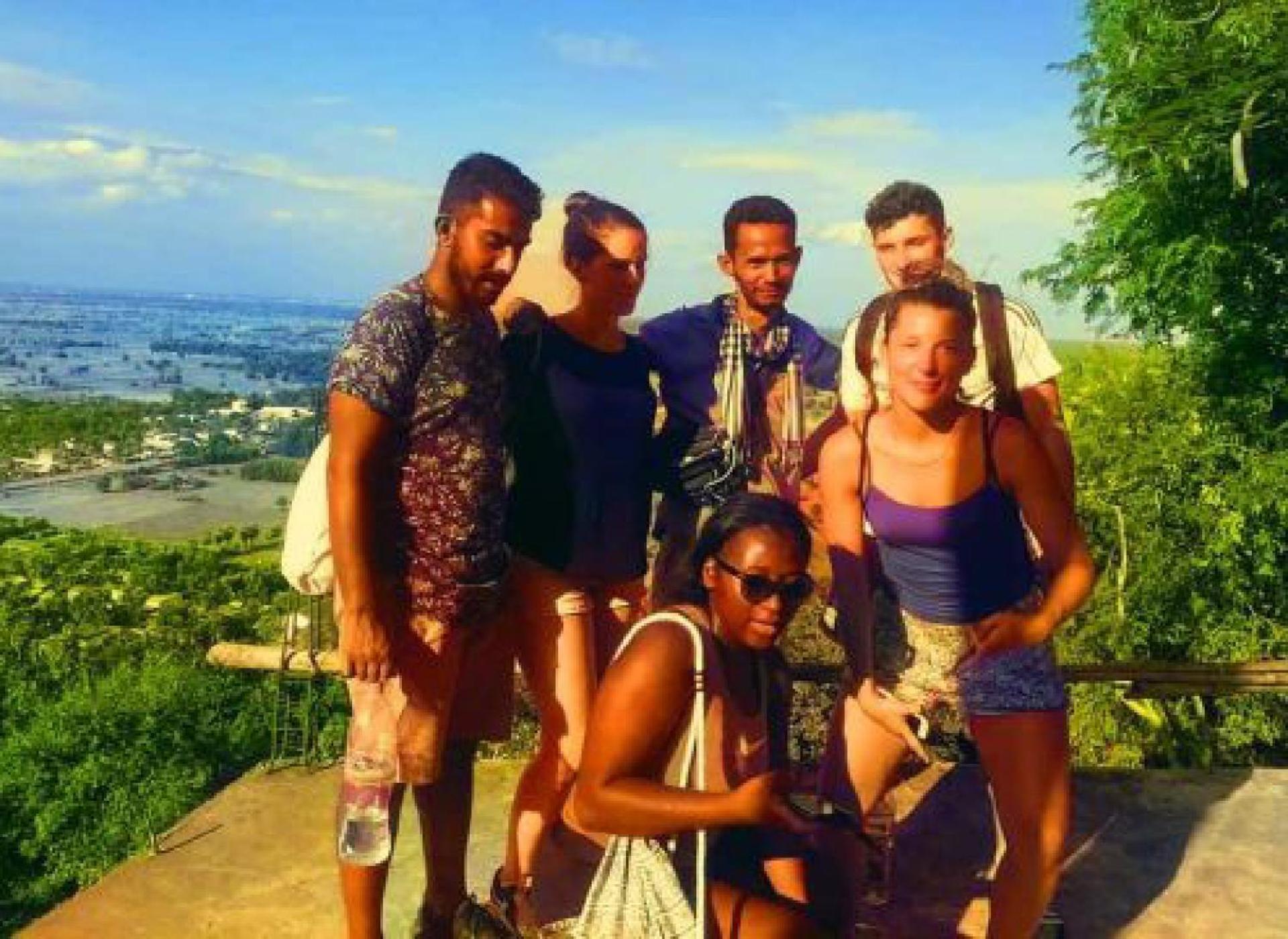 Family Batcave Homestay Μπατταμπάνγκ Εξωτερικό φωτογραφία